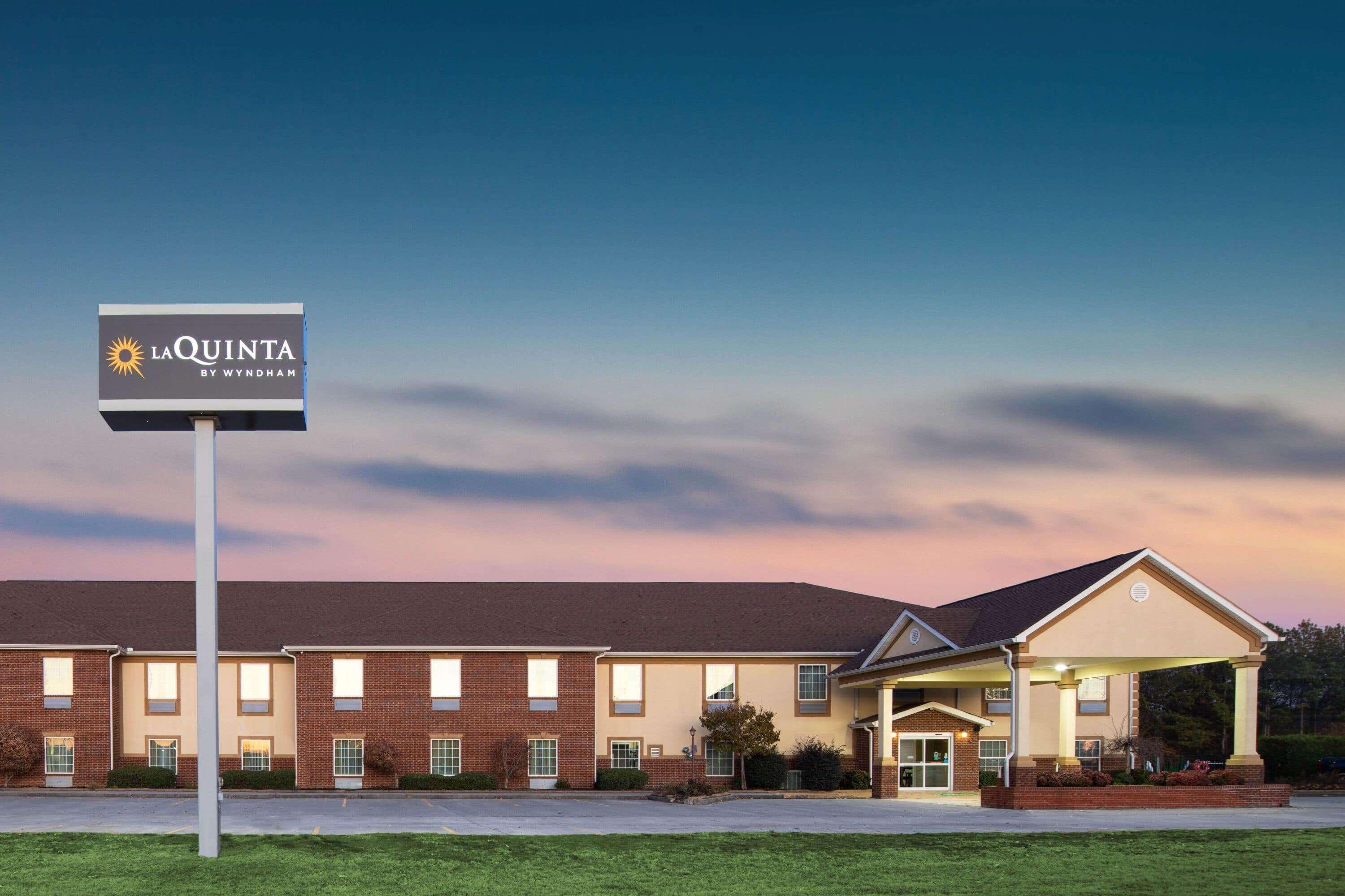 La Quinta Inn By Wyndham Calhoun South I-75 Exteriér fotografie