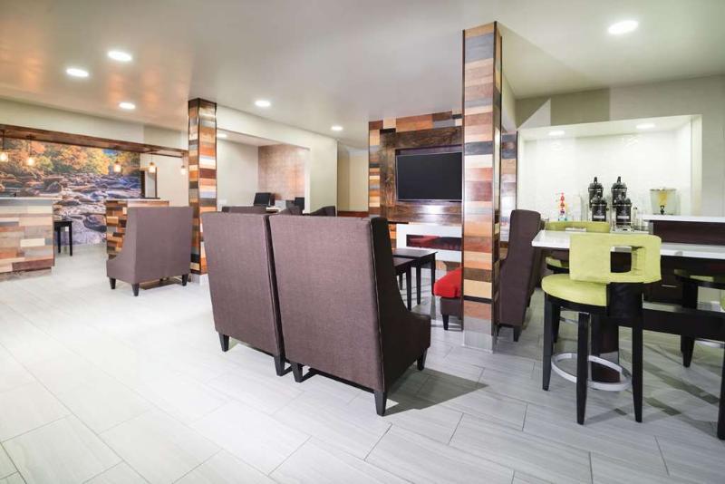 La Quinta Inn By Wyndham Calhoun South I-75 Exteriér fotografie