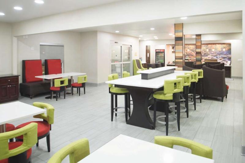 La Quinta Inn By Wyndham Calhoun South I-75 Exteriér fotografie